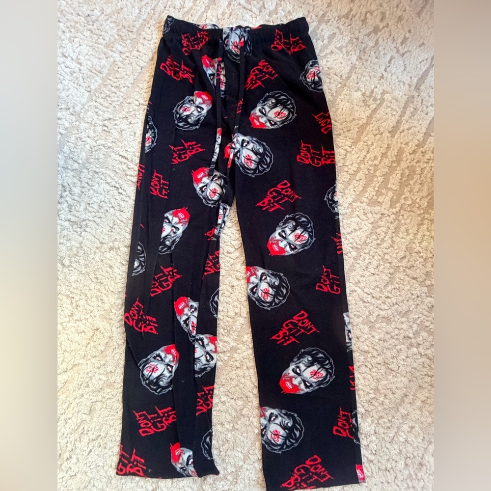 The Walking Dead Black and Red Graphic Pajama Pants S